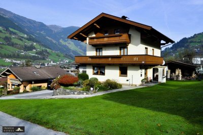 Apartmenthaus mit drei Apartments in Ramsau im Zillertal - oder als Mitarbeiterhaus - Perfekte Kombination aus Modernität und Alpencharme