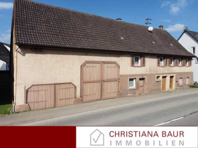 ATTRAKTIV UND PREISWERT: Bauernhaus mit großer Scheune, Sulz-Renfrizhausen
