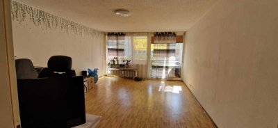 Helle 2-Zimmer-Wohnung mit Balkon und Einbauküche in Würzburg - Versbach