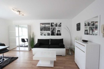 Schick möbliertes 1 Zimmer Apartment mit Balkon