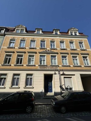 großzügige 1 Raum Wohnung im Zentrum mit Balkon