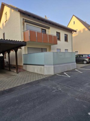 Gemütliche 3,5-Zimmer-Wohnung mit Terrasse und Stellplatzz in Giebelstadt