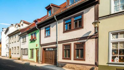 Attraktives Reihenmittelhaus mit 8 Zimmern, EBK und Gartenhaus in Erfurt