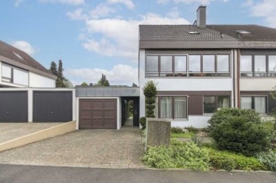 Gepflegtes, großes Familienidyll mit Garten, Freistellplatz und einer Garage in Schweinfurt