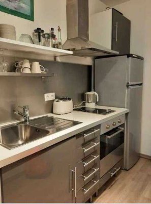 Stilvoll teilmöbliertes Appartement im Friesenviertel