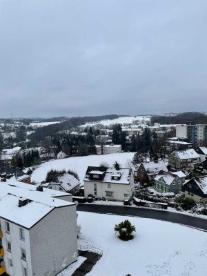 SCHÖNE helle 1,5-Zimmer-Wohnung mit Aussicht auf Burscheid