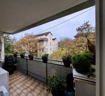 Gepflegte, sonnige, vermietete 3-Zimmerwohnung mit Balkon, provisionsfrei