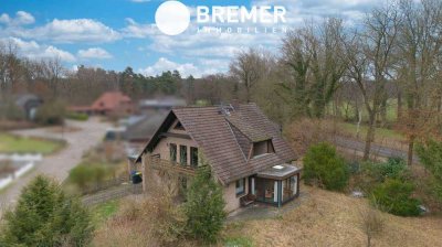 Schönes Einfamilienhaus mit Bauplatz in Feldrandlage