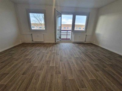 ***Neu renovierte 3-Zimmer-Wohnung*** mit Balkon in Leipzig-Grünau