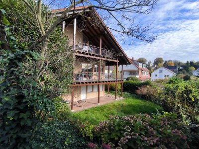 Schöne Erdgeschosswohnung mit Balkon in toller Lage