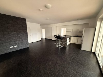 Traumhafte 4-Zimmer Wohnung in Vöcklabruck - Modernisiert, mit Loggia und Garage - Jetzt kaufen!