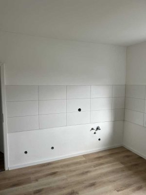 Frisch renovierte 1-Zimmer Wohnung im DG sucht neuen Mieter