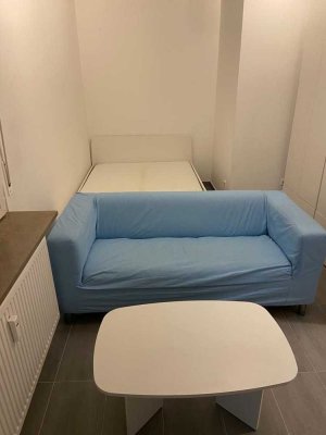 Voll Mobiliert 1 Zimmer-Wohnung mit Terrasse, Aufzug Tolle Lage