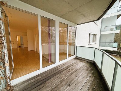 Perfekte Raumaufteilung trifft modernen Komfort: Ruhige 4-Zimmer-Wohnung mit Loggia und Garagenplatz