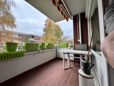 Sonnige 3 Zimmer Balkon Wohnung mit KFZ Stellplatz,  1.Etage nahe Wannsee, Sehr gepflegt, 93 m², TOP