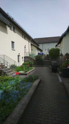 *Schnäppchen*-  tolle Maisonettewohnung mit großem Balkon, inkl. EBK *