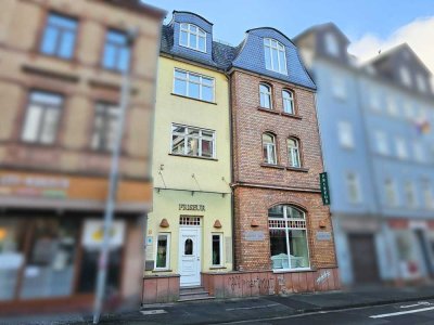 Elegantes Anwesen mit Geschichte. Stilvoll saniertes Wohn- und Geschäftshaus in Marburgs bester Lage