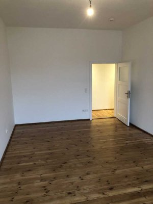 Geräumige Altbau-Wohnung in der schönen Münchner Au mit Wohnküche