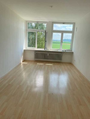 Freundliche 2-Zimmer-Wohnung mit Bergblick