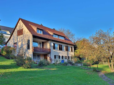 Familienidyll im Grünen mit großzügigem Einfamilienhaus und Fernsicht