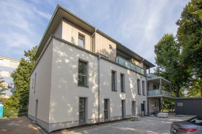 Erstbezug: exklusive 4-Raum-Maisonettewohnung mit 2 Bädern und großer Dachterrasse