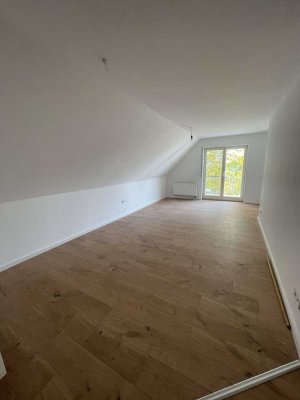 Charmante Dachgeschosswohnung in Montabaur – Gepflegt und Gemütlich!