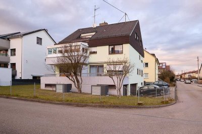 Attraktives & teilweise renoviertes 4-Familienhaus mit 280 m² Wohnfläche 
Wärmepumpe & Top-Rendite!