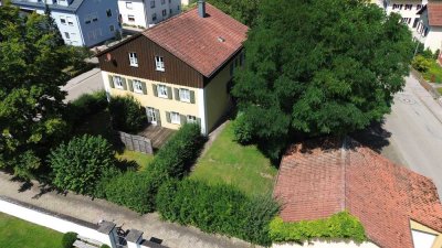 Historisches Pfarrhaus mit großem, idyllischen Garten in Neudorf