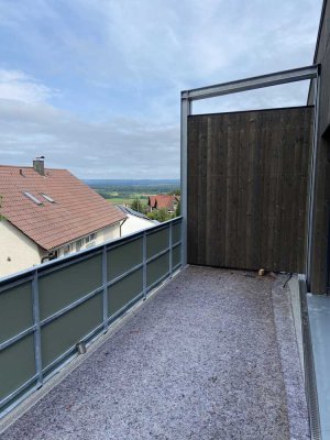 Exklusive, neuwertige 3,5-Zimmer-Wohnung mit Balkon in Aichelberg, inkl. Garage und Stellplatz