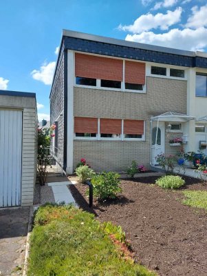 Nachmieter für Reihenendhaus mit Garage und Garten in Solingen-Gräfrath gesucht