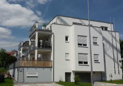 Stilvolle, neuwertige 3-Zimmer-Wohnung mit Balkon und EBK in Reutlingen