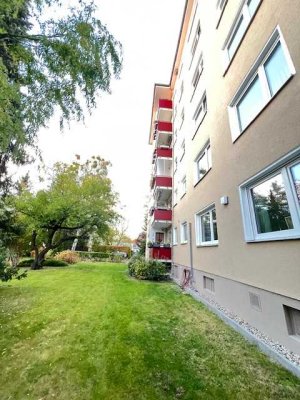 Toplage in Staaken! Bezugsfreie (!) Zweizimmerwohnung mit herrlichem Grünblick! 3. OG - Aufzug!