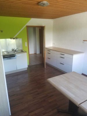 2-Raum-Wohnung mit Balkon und Einbauküche in Ravensburg