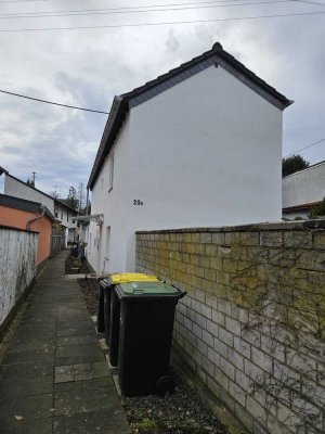 Attraktives saniertes Einfamilienhaus mit Garten in Sankt Augustin