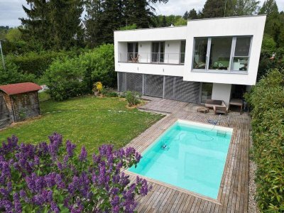 Familienoase - 6 Zimmer / 226 m² / Pool und fantastischem Panorama