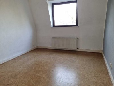 Helle und freundliche 2-Zimmer-DG-Wohnung in Mönchengladbach