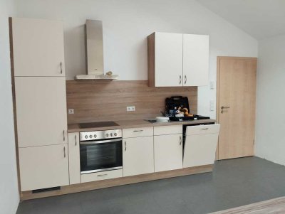 EBERHARDZELL! Sehr schöne 3 Zimmer OG-Wohnung mit EBK, Balkon & Stellplatz ab sofort zu vermieten!