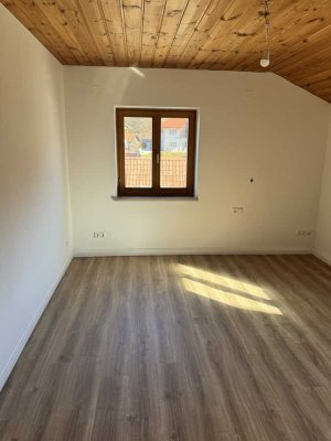 Modernisierte 2-Zimmer-Wohnung mit kleinem Balkon im Herzen von Lenggries