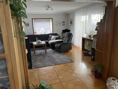 5,5-Zimmerwohnung mit großer Terrasse und privatem Garten