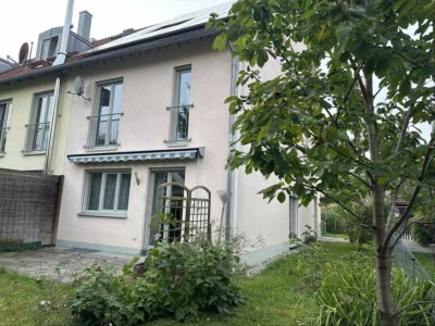 Energieeffizientes Reihenend-Haus mit 7 Zimmern und Garten in ruhiger Lage von Petershausen