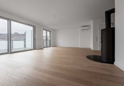 Penthouse-Wohnung mit 2 Balkonen und hochwertiger Einbauküche in Neuss-City