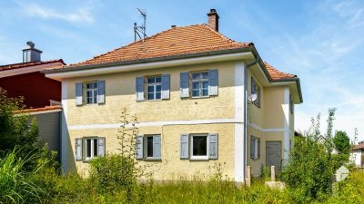 Vielversprechendes Mehrfamilienhaus mit Renovierungspotential und bestehender Baugenehmigung