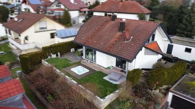 Freistehendes Einfamilienhaus mit viel Platz und schönem Garten in Miedelsbach