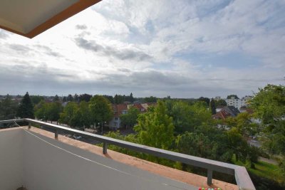 KUNZE: Leerstehende Wohnung mit schönem Ausblick mit guter Anbindung