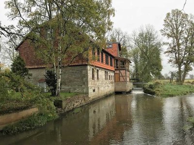 *** Wie im Märchen!   Großzügiges Wohnen in historischer Wassermühle ***