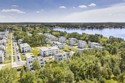 Dämeritzer Ufer - helle Wohnung mit Parkett und EBK