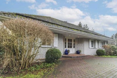 Luxuriös ausgestattete Villa mit Garten und Ausbaupotential in Sackgassenlage in Osterode am Harz