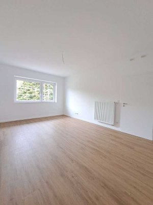 Erstbezug nach Sanierung: 3-Zimmer-Wohnung mit Balkon im Südviertel