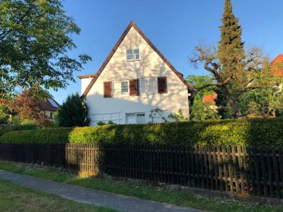 Spacious Villa in top location in Zehlendorf - from 1 March until 31 July