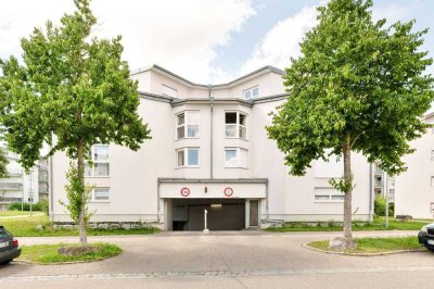 Moderne Wohnung auf zwei Etagen mit Parkettboden, Terrasse & Balkon in Leonberg-Eltingen